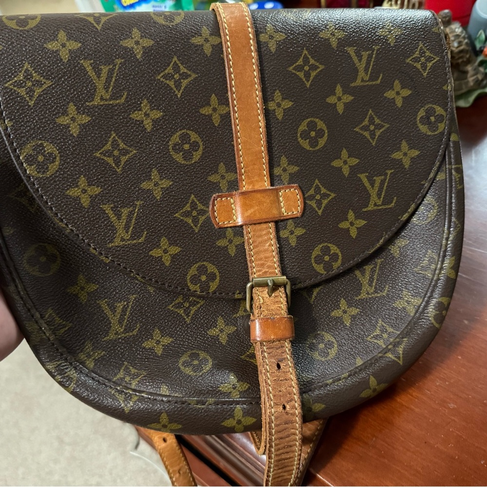 Louis Vuitton Chantilly